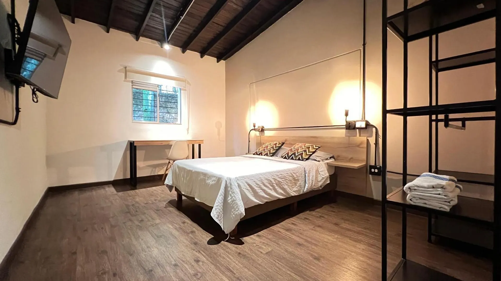 شقة Studio In Poblado Near Envigado Frn103 By Roots Rentals ميديلين